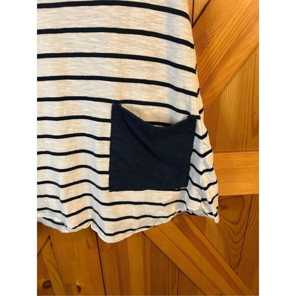 Flutter & Squeak Size Small tunic striped pocket (8386)￼ - Picture 2 of 5